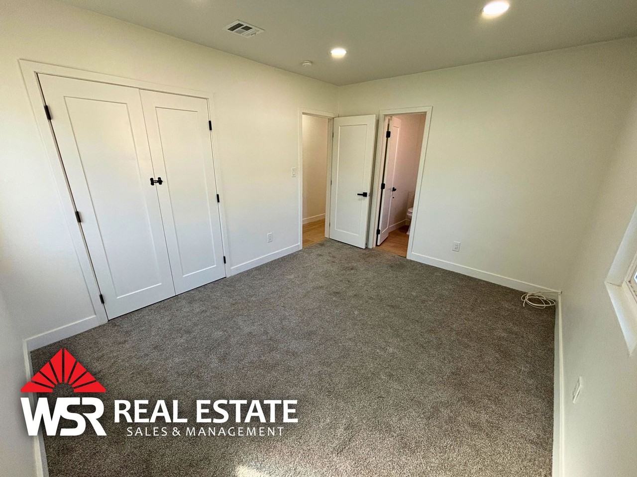 3551 Brynhurst Dr - Photo 3 of 14