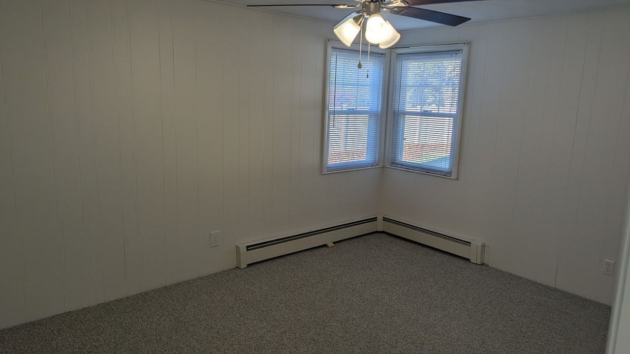 21 Falmouth Dr - Photo 6 of 15