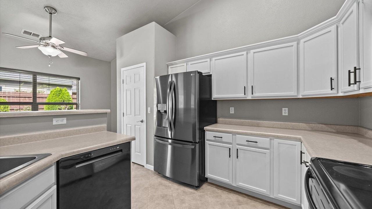 2502 Hayes Drive - Photo 2 of 30