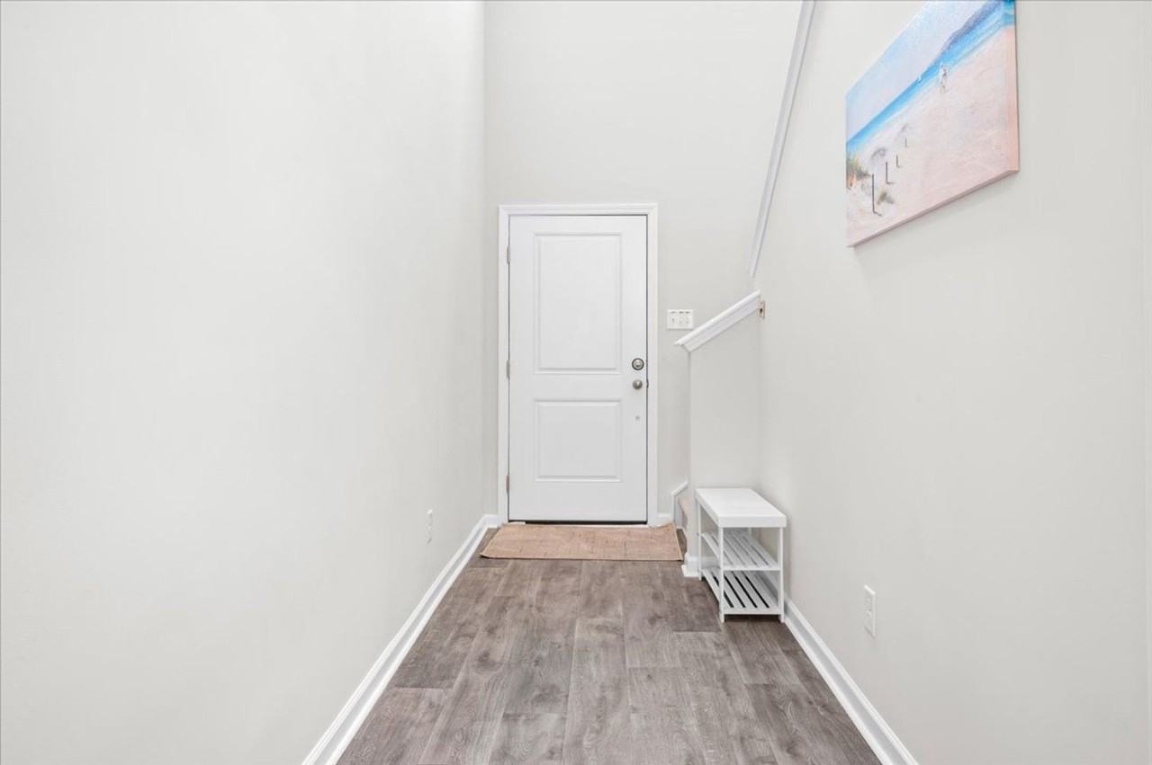 142 Bottlebrush Dr - Photo 5 of 45