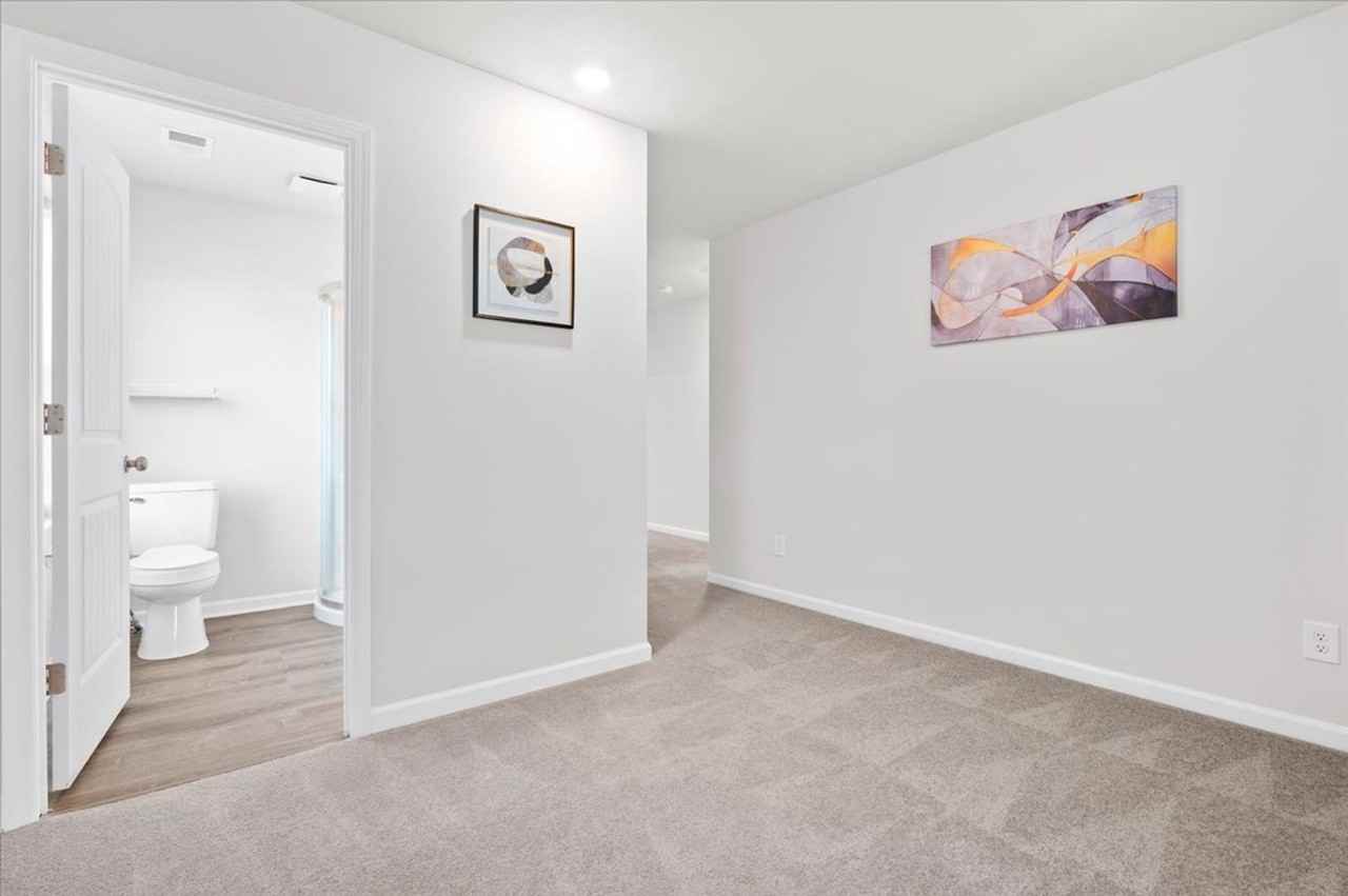 142 Bottlebrush Dr - Photo 6 of 45