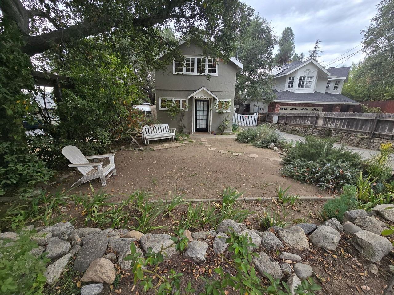 166 East Grand View Avenue - Photo 2 of 14