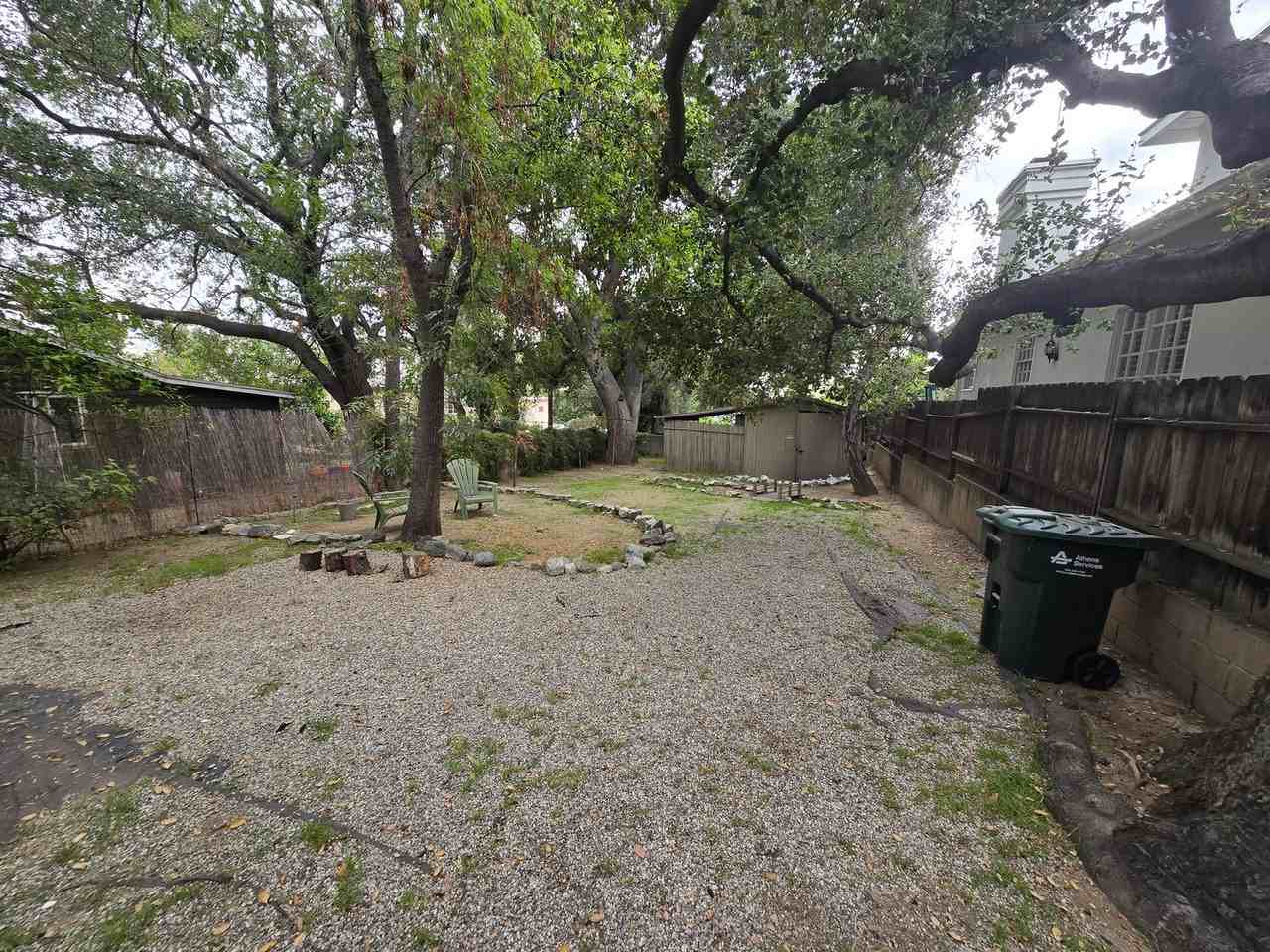 166 East Grand View Avenue - Photo 3 of 14