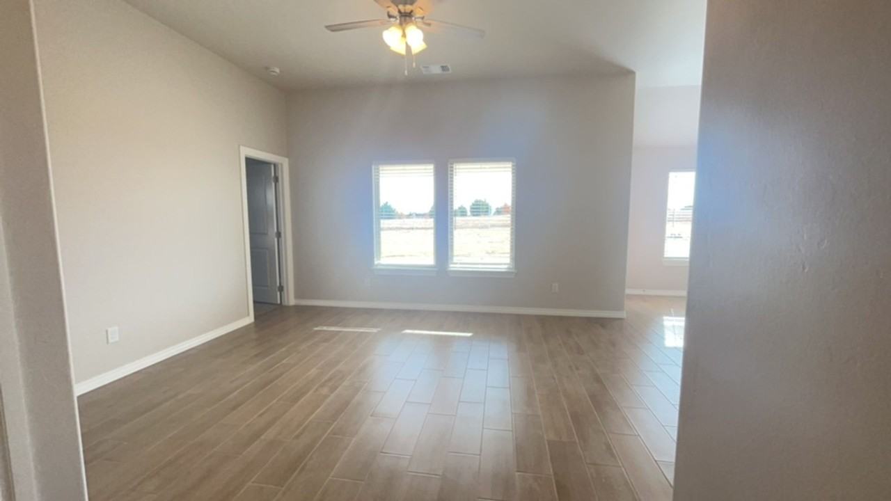 2228 Nw 170th St - Photo 3 of 26