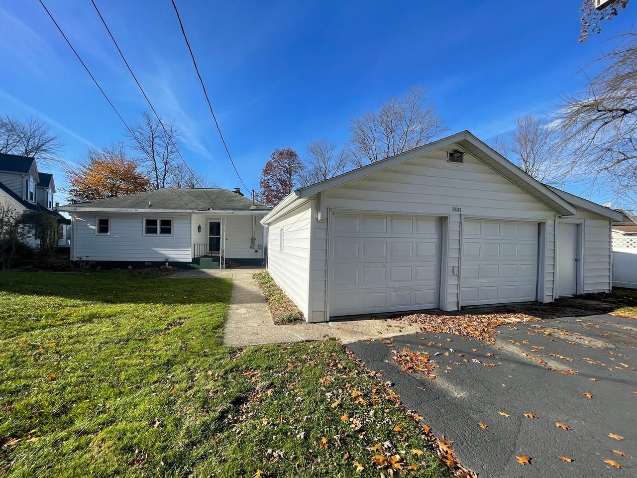 19680 E Brandywine Dr - Photo 2 of 21