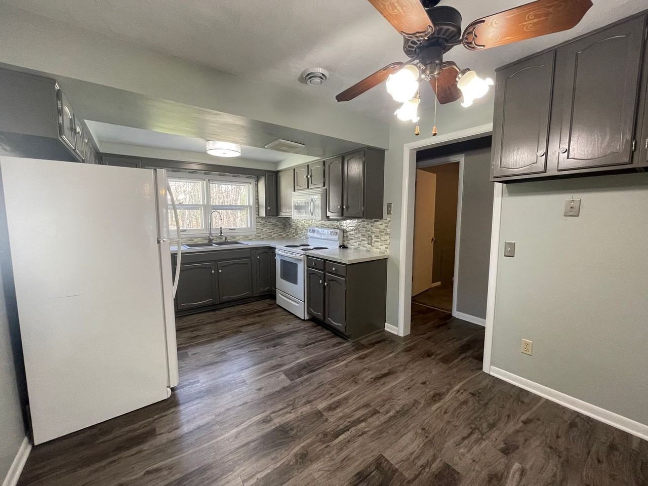 19680 E Brandywine Dr - Photo 3 of 21