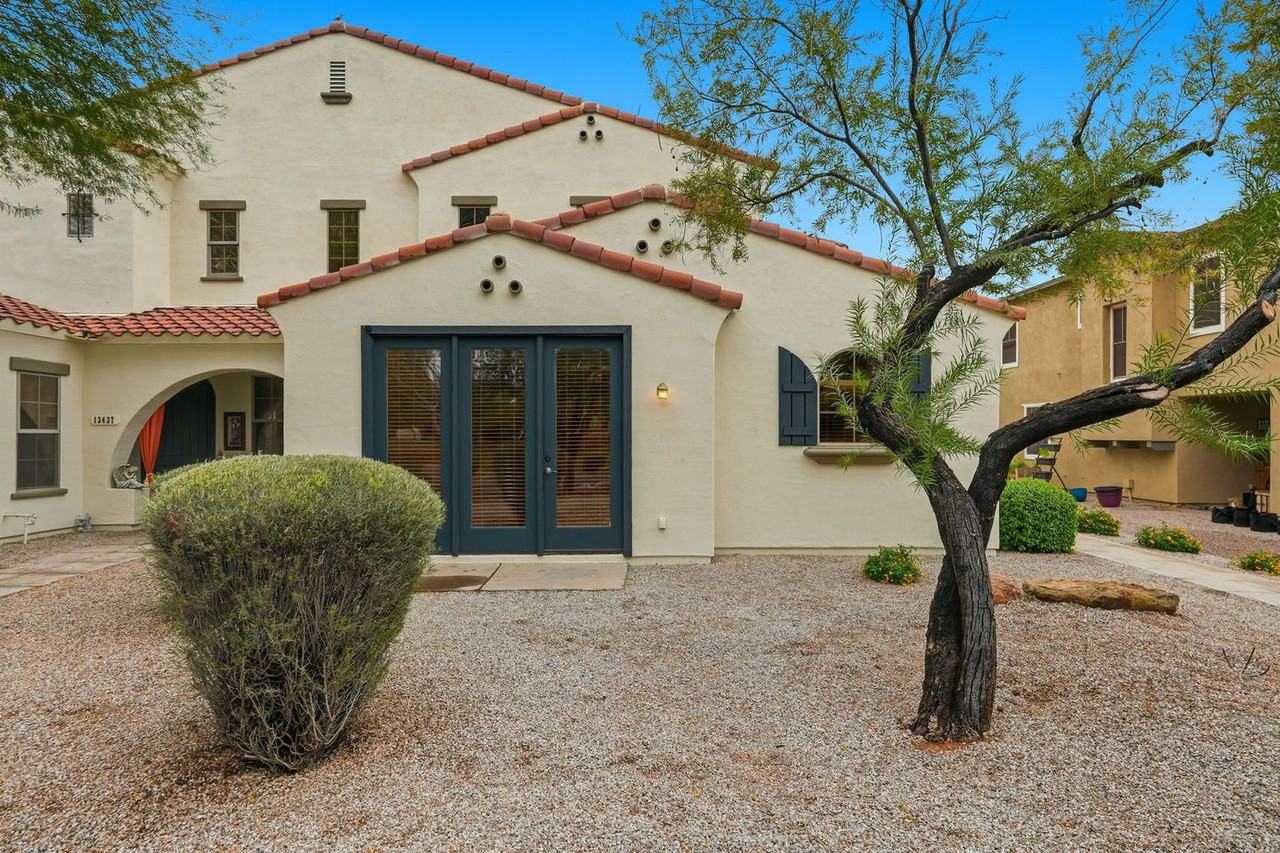 13441 151st Drive - Photo 5 of 45