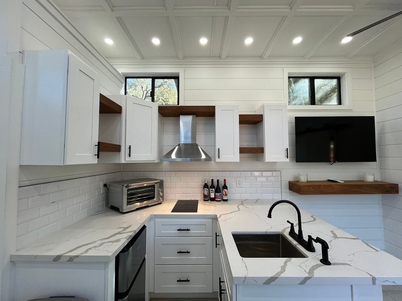 595 Redondo Lane - Photo 7 of 26