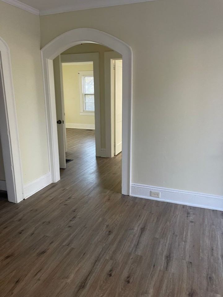 1831 13th Ave Sw - Photo 2 of 11