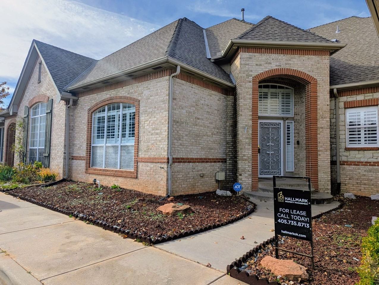 214 Boulevard Du Lac - Photo 3 of 28