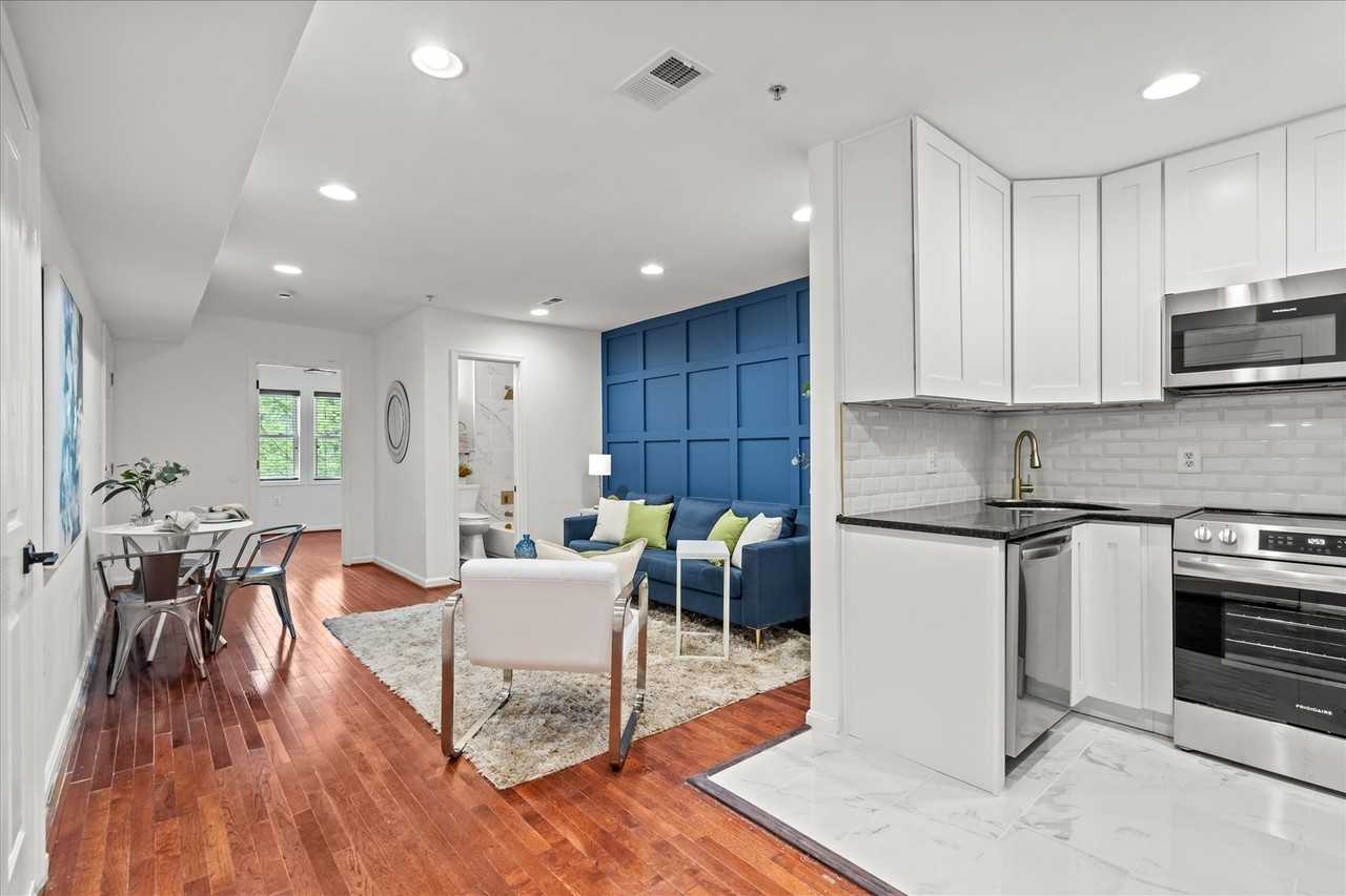 1241 18th St Ne - Photo 7 of 17