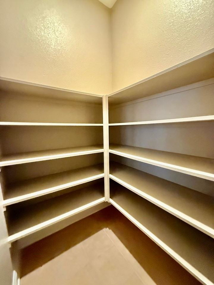 8702 Pasatiempo Cir - Photo 6 of 27