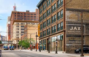 featured image of 253 4th St E