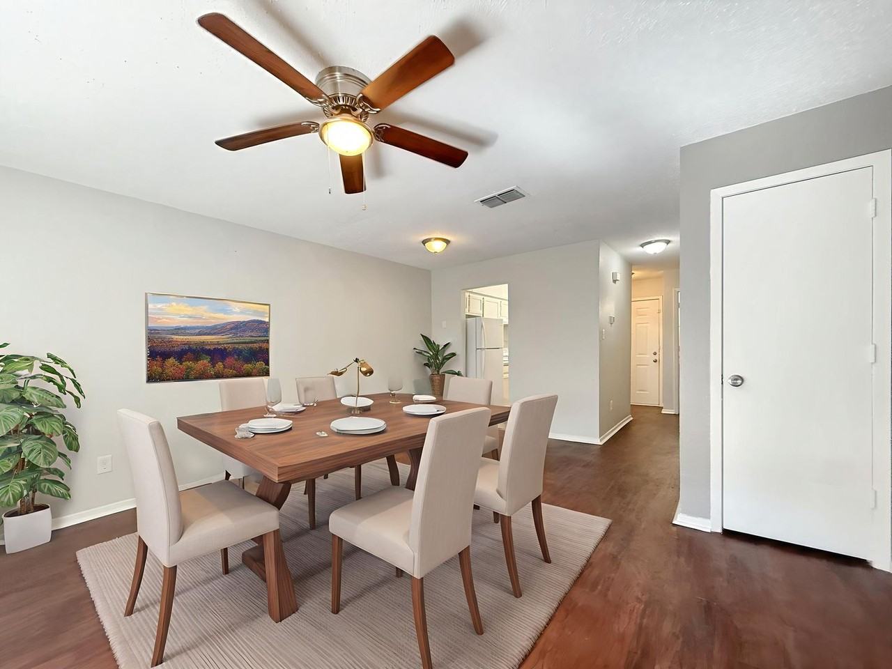 425 Sw Thomas St - Photo 4 of 23