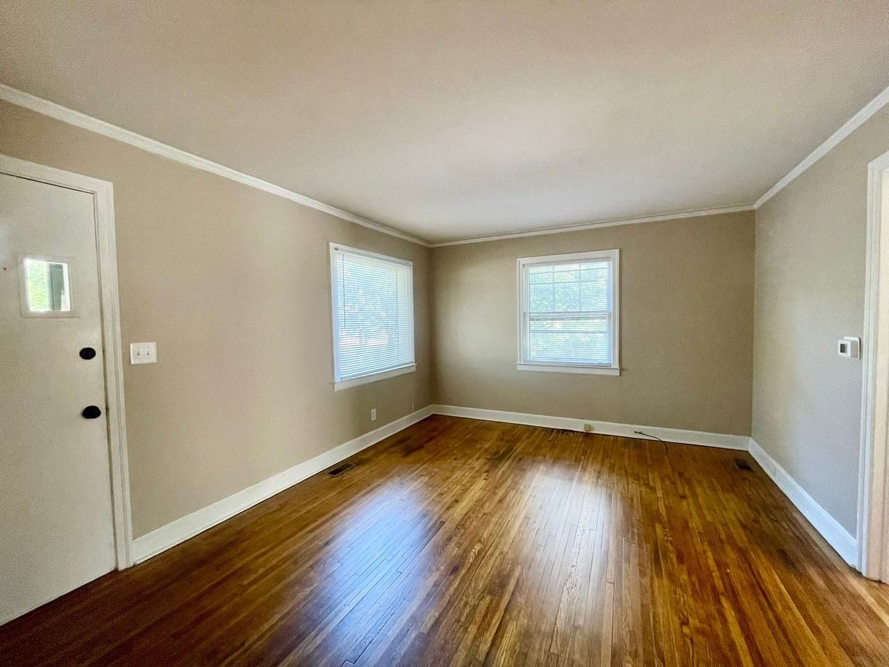 3044 Kennedy St - Photo 5 of 7