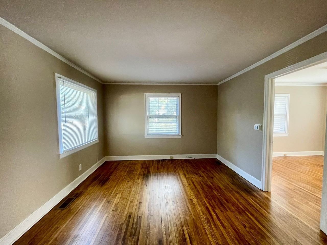 3044 Kennedy St - Photo 6 of 7