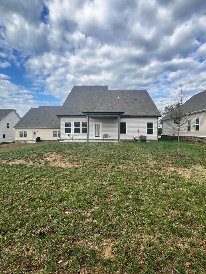 312 Traywick Pl - Photo 2 of 6