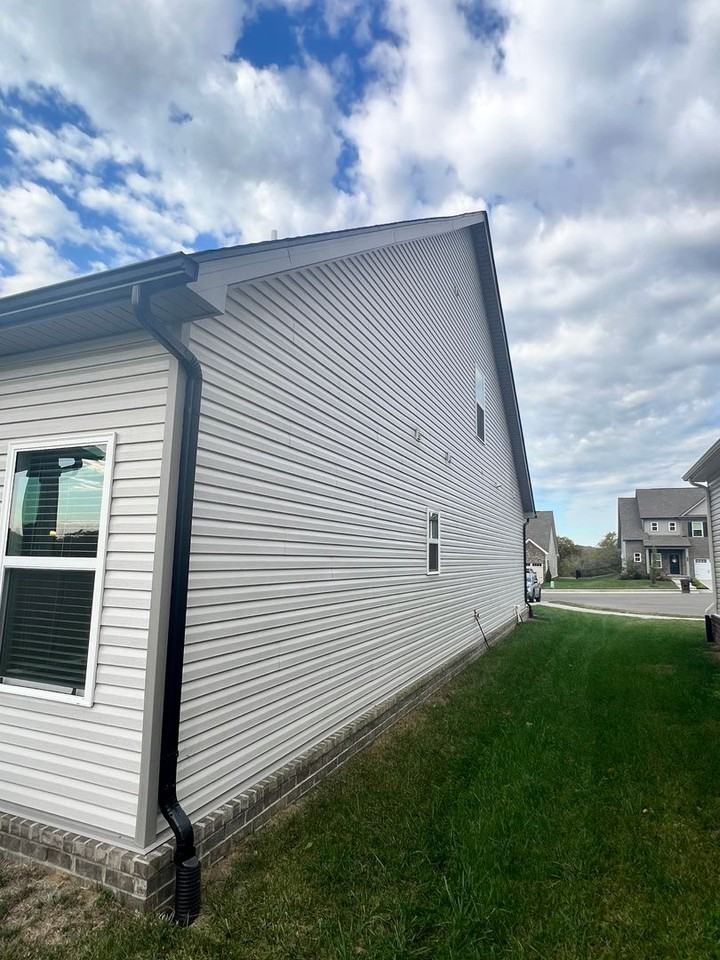 312 Traywick Pl - Photo 4 of 6