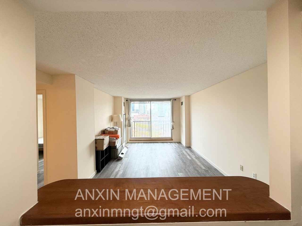 8 Museum Way #1305 - Photo 3 of 13