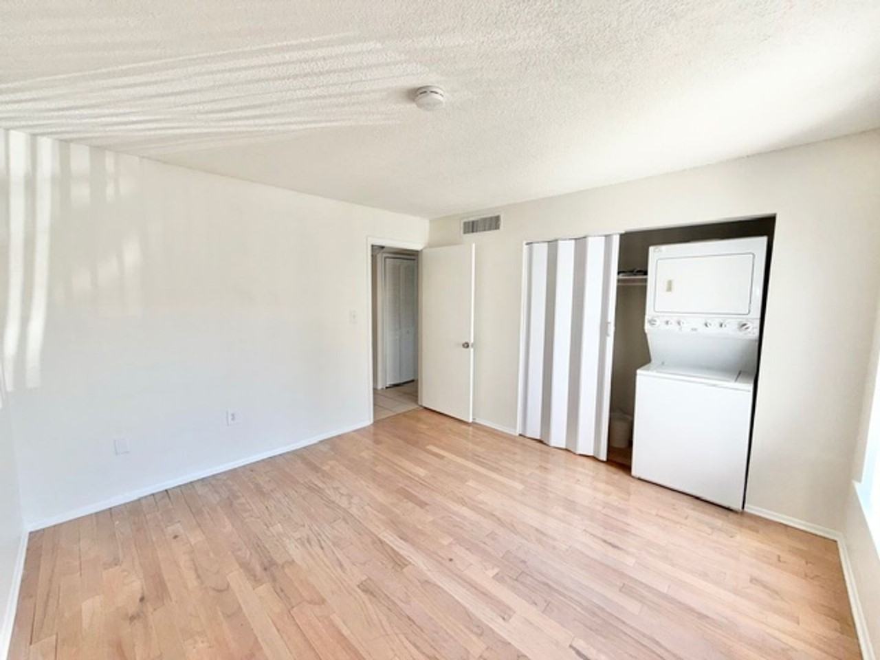 626 Orange Dr #242 - Photo 6 of 22