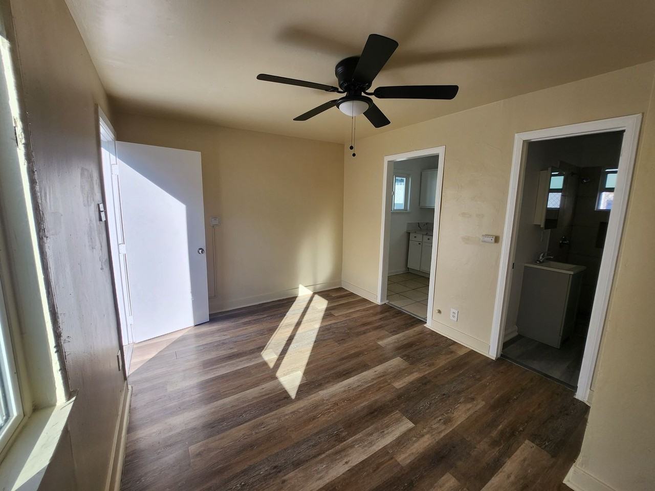 Inglewood Village - Photo 6 of 17