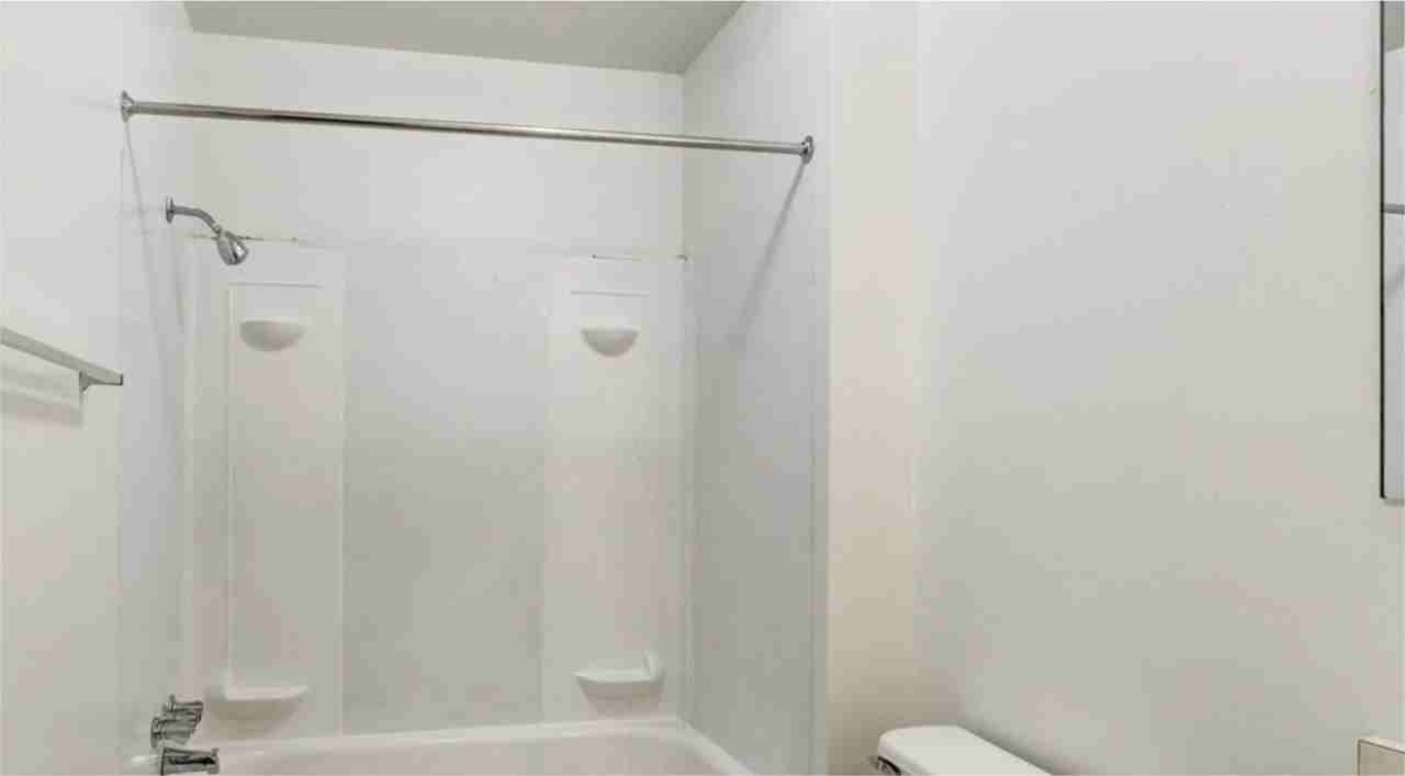 Elkhart Green Apartments - Photo 3 of 11