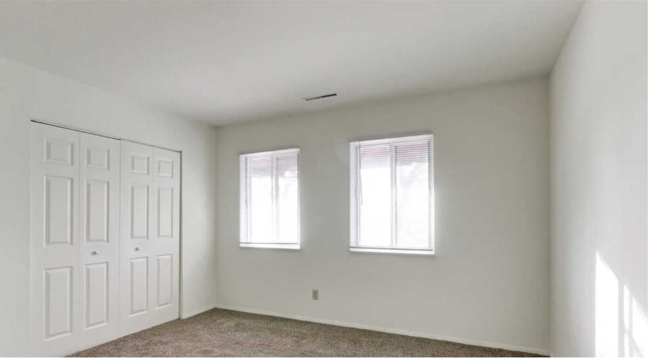 Elkhart Green Apartments - Photo 4 of 11