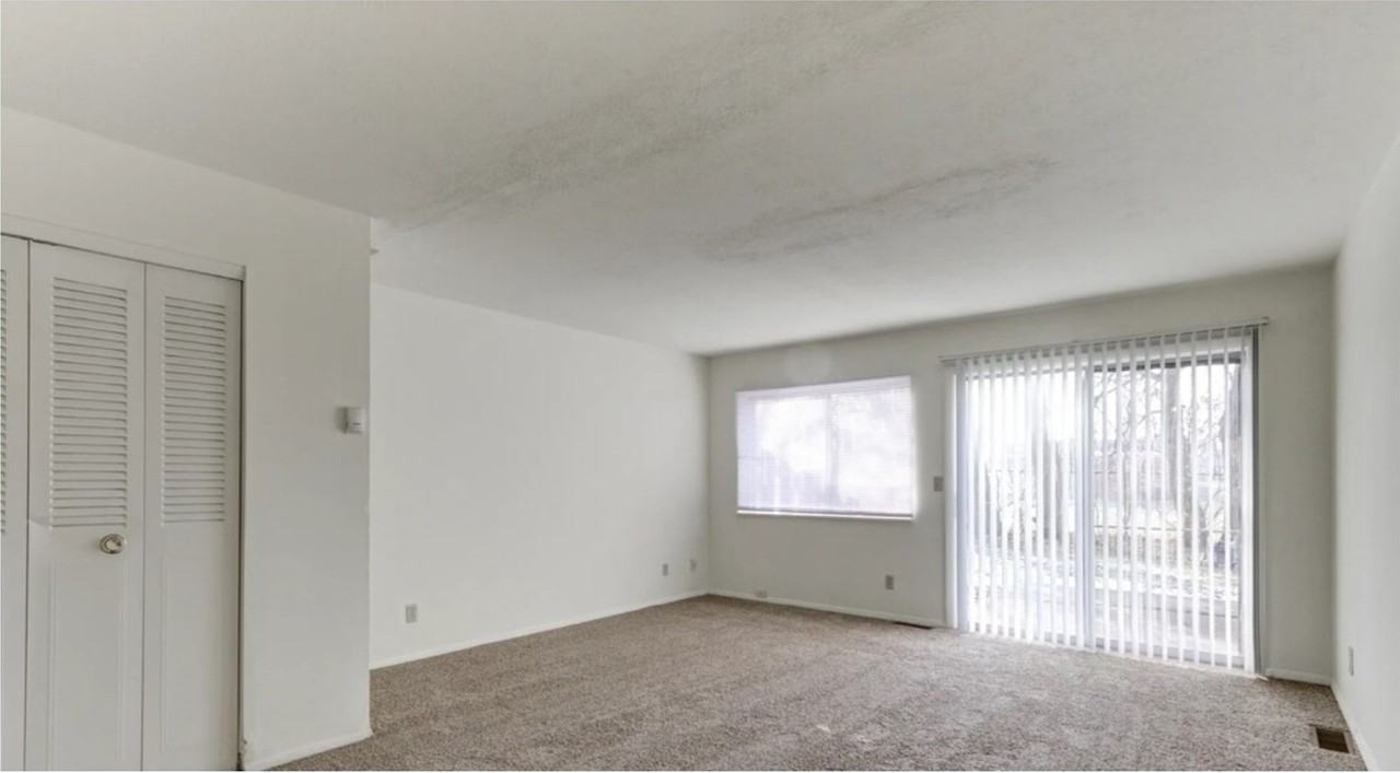 Elkhart Green Apartments - Photo 7 of 11