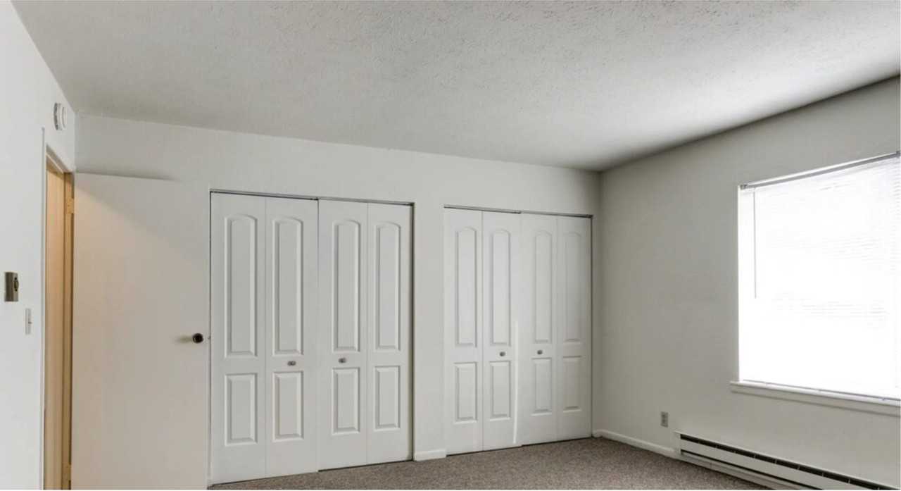 FARMINGTON  HILLS - Photo 7 of 17