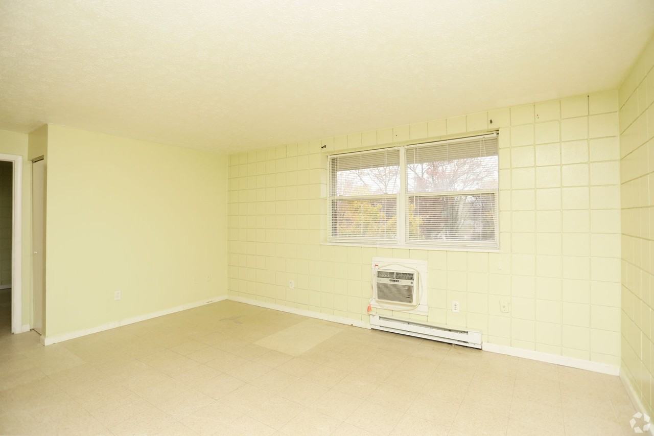 La Casa Estates - Photo 5 of 37