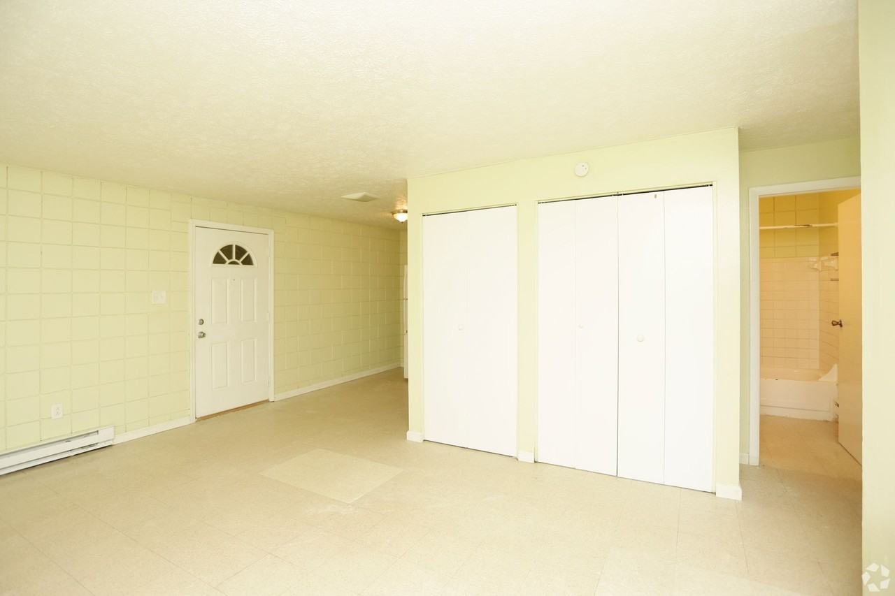 La Casa Estates - Photo 6 of 37