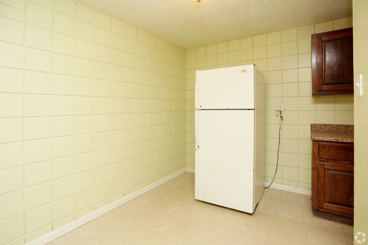 La Casa Estates - Photo 7 of 37