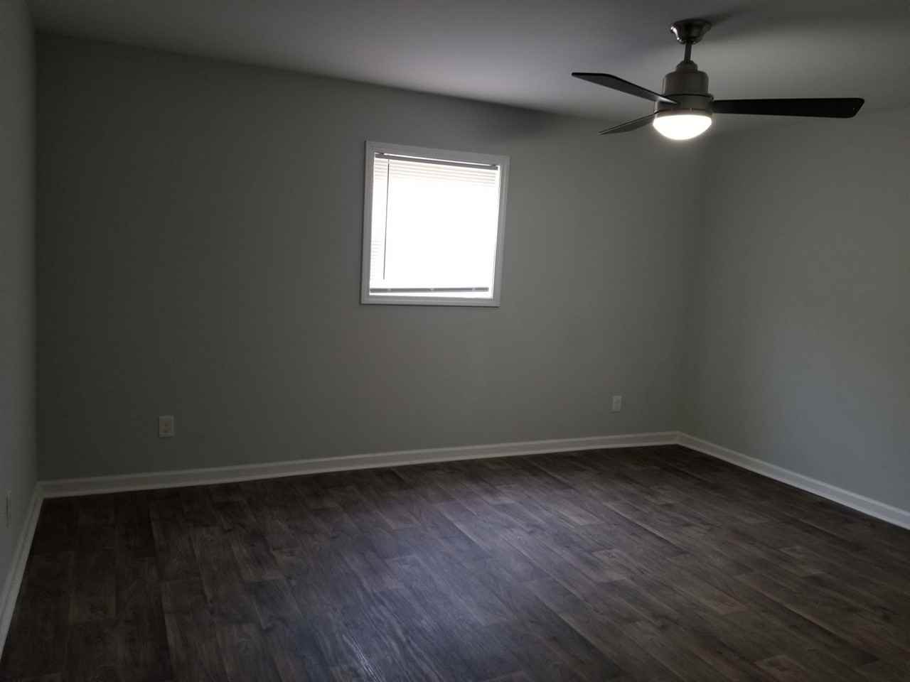 5907 Lone Oak Drive - Photo 6 of 9