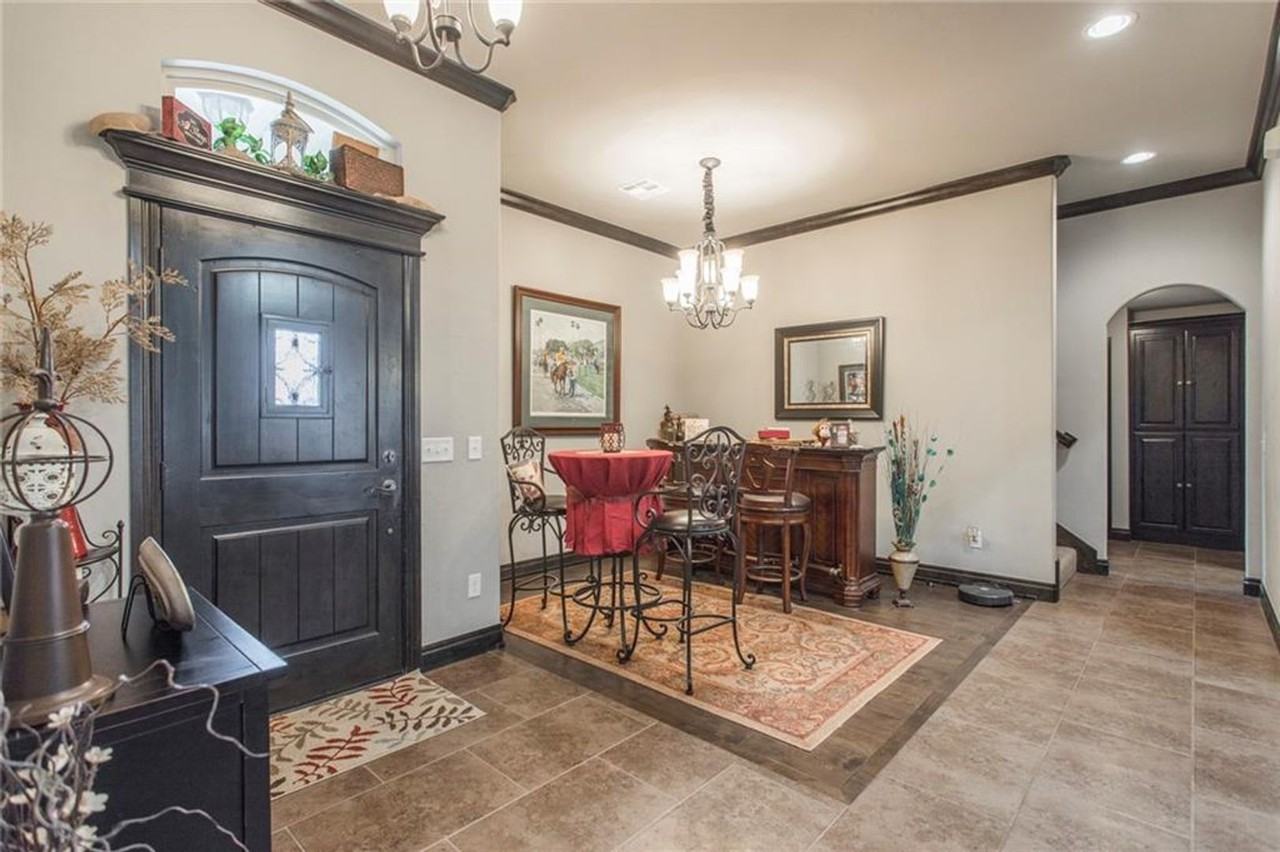 13609 Gentry Dr - Photo 3 of 27