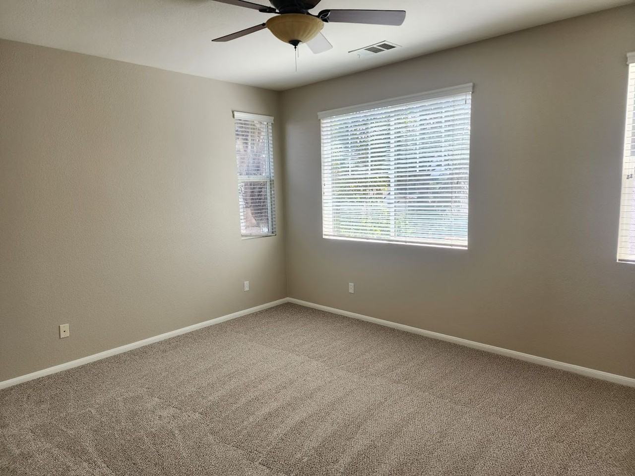 24733 Ridgewalk Street - Photo 7 of 15