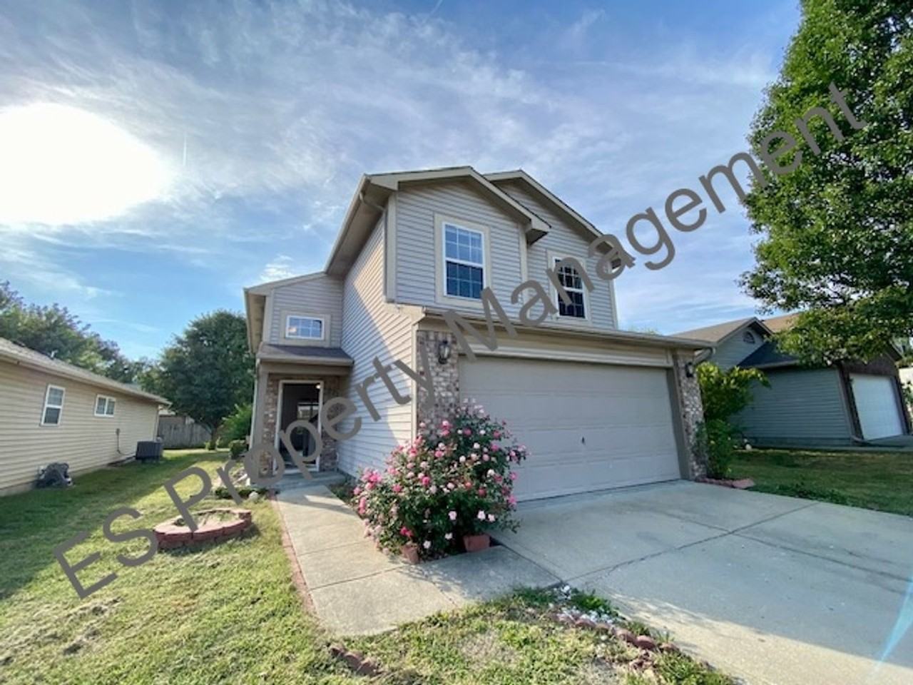 6316 Long River Ln - Photo 3 of 33