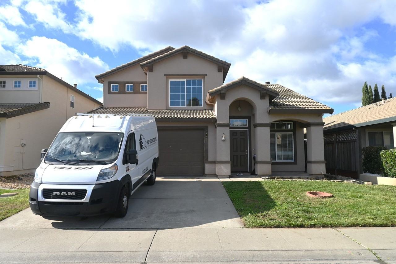 9021 Devon Crest Way