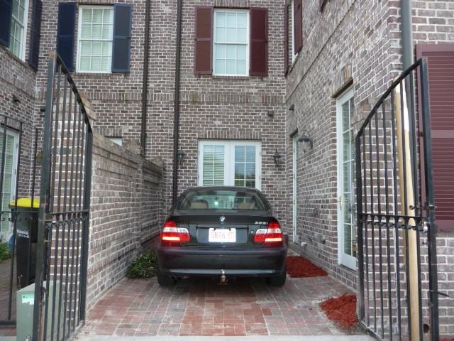 407 E Hull St #NA - Photo 6 of 39