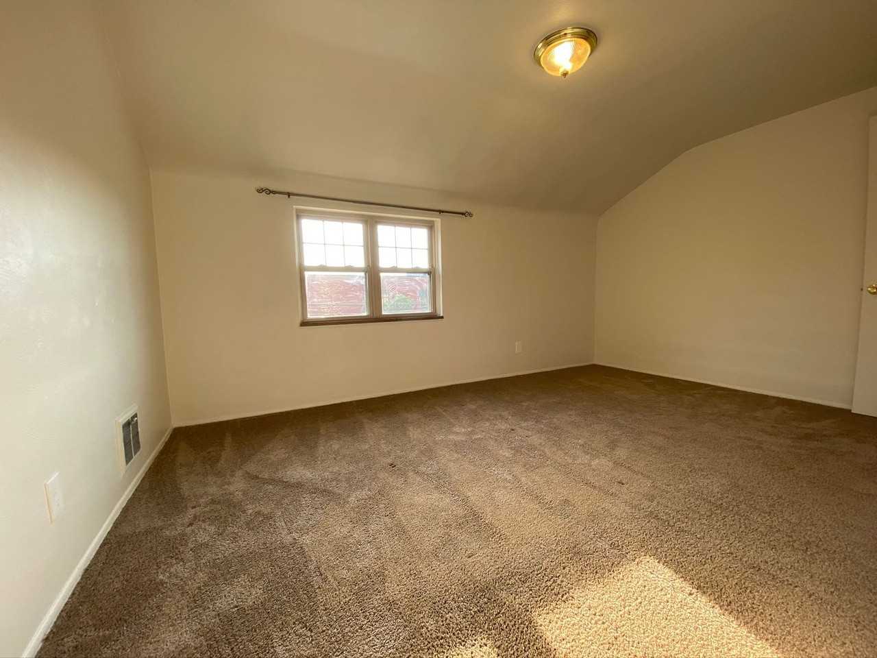 purdue - Photo 4 of 8