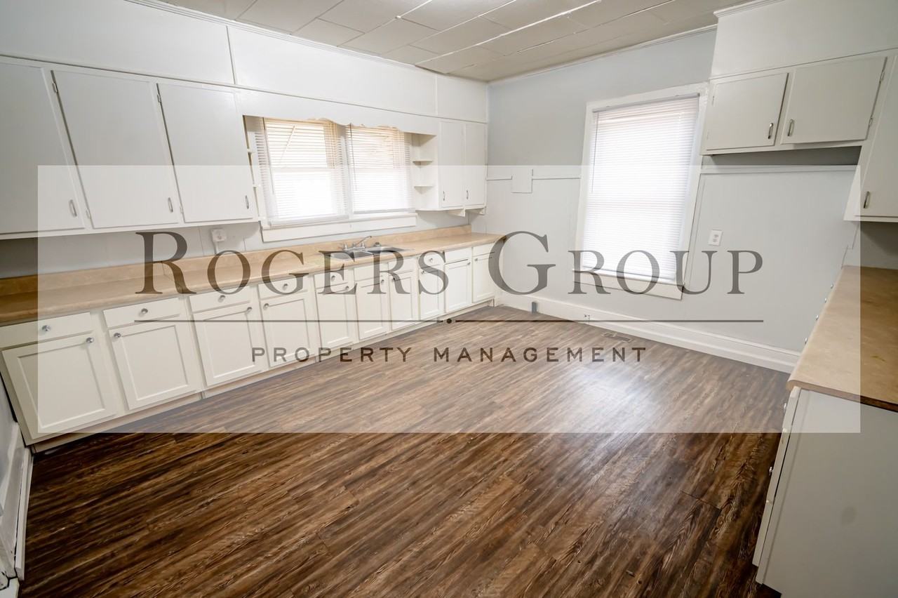 433 Alexander Ave - Photo 2 of 8