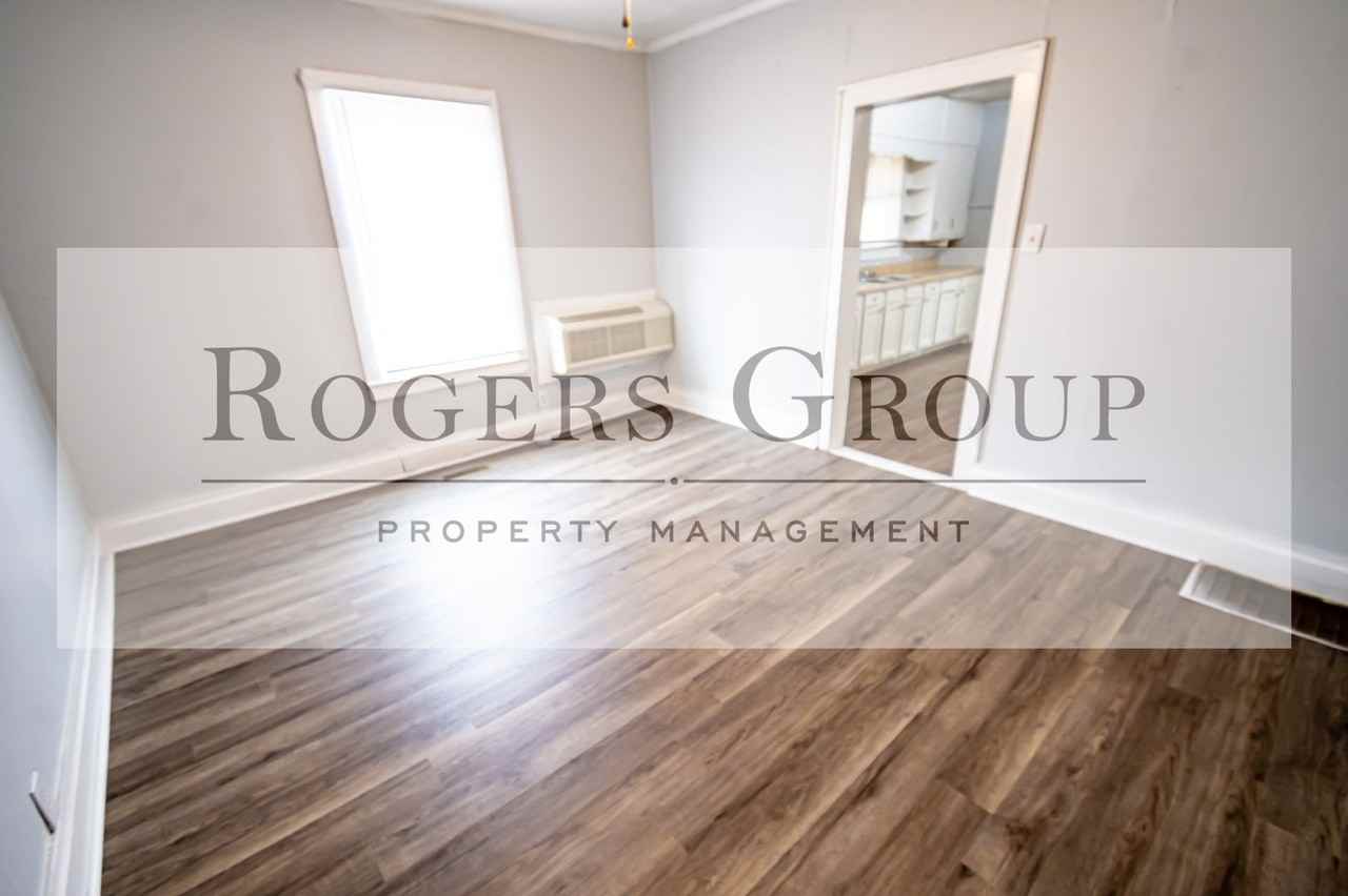 433 Alexander Ave - Photo 3 of 8