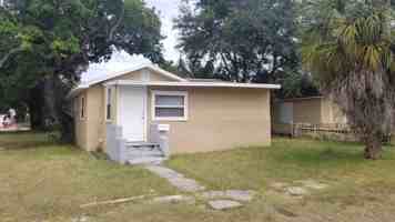 featured image of 2135 Oakley Avenue South