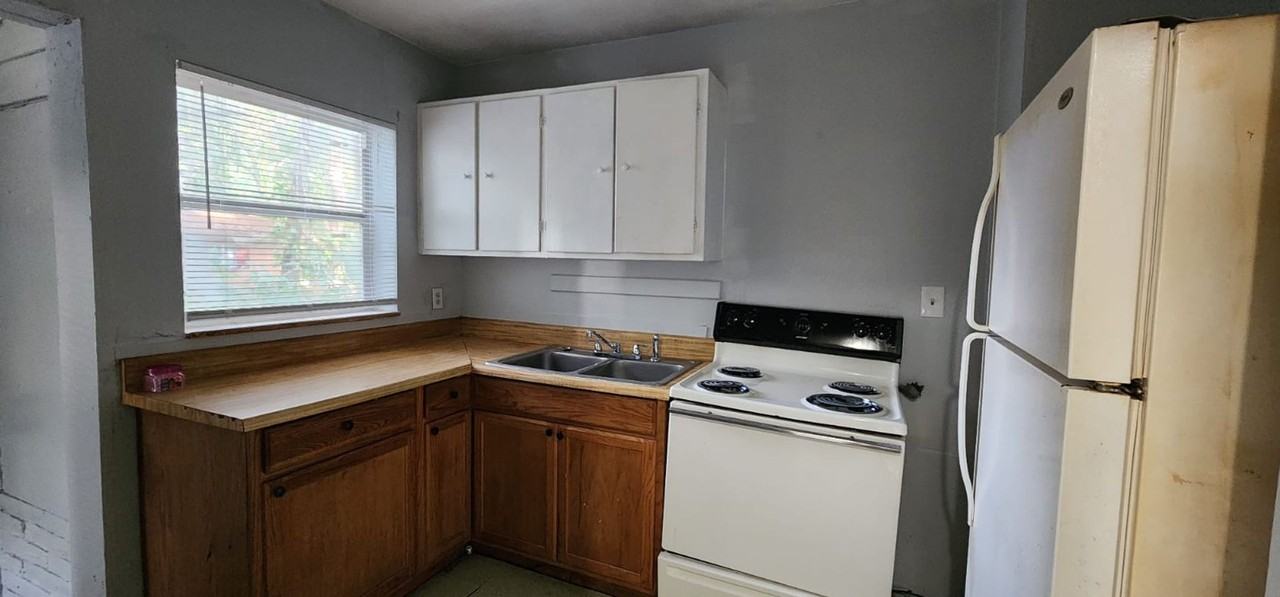 2820 8th St S - Photo 4 of 8