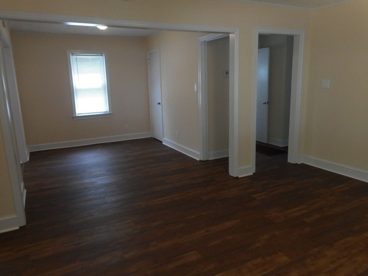 408 Cummings Street - Photo 4 of 16