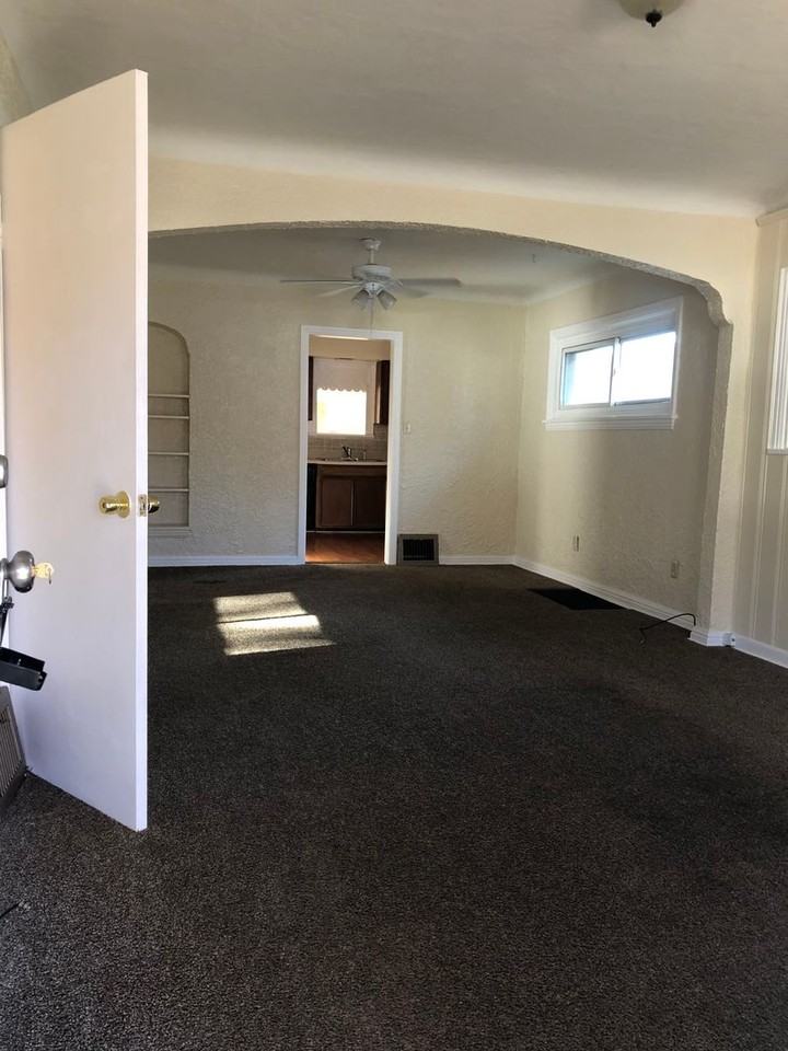 307 Danberry Street - Photo 2 of 10