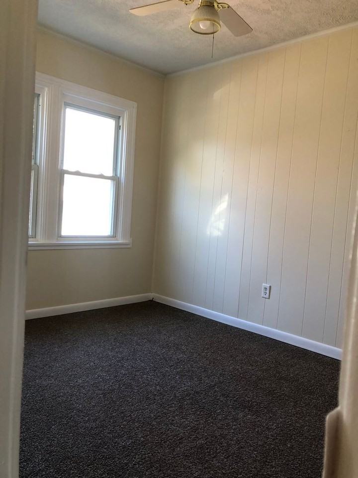 307 Danberry Street - Photo 3 of 10