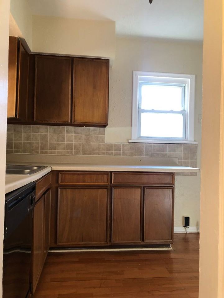 307 Danberry Street - Photo 7 of 10