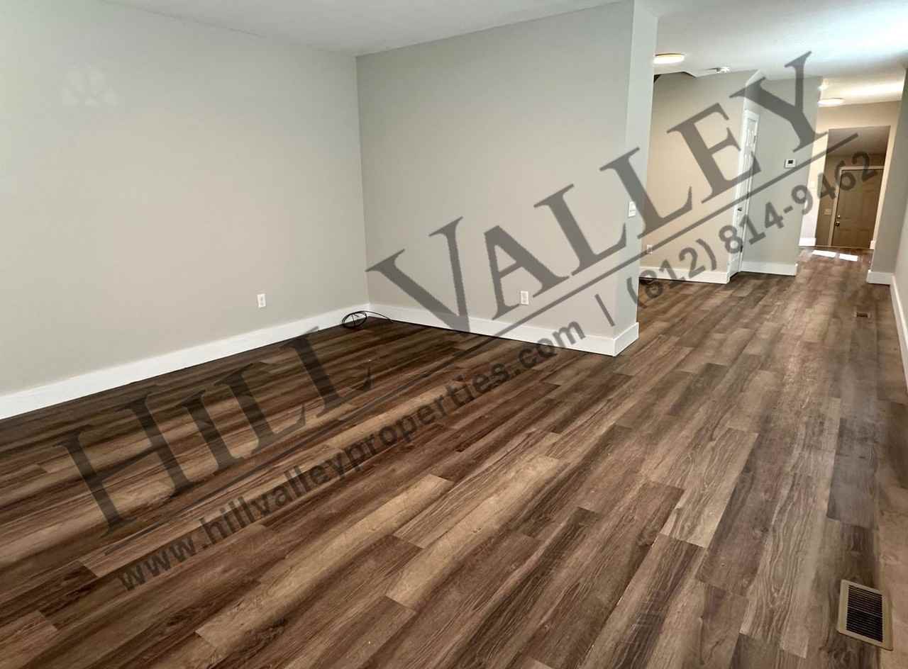 918 S 4th St - Photo 3 of 14