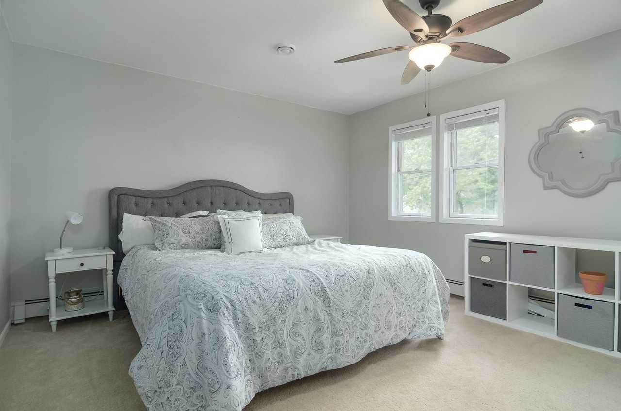 16025 Gleason Lake Rd - Photo 7 of 38