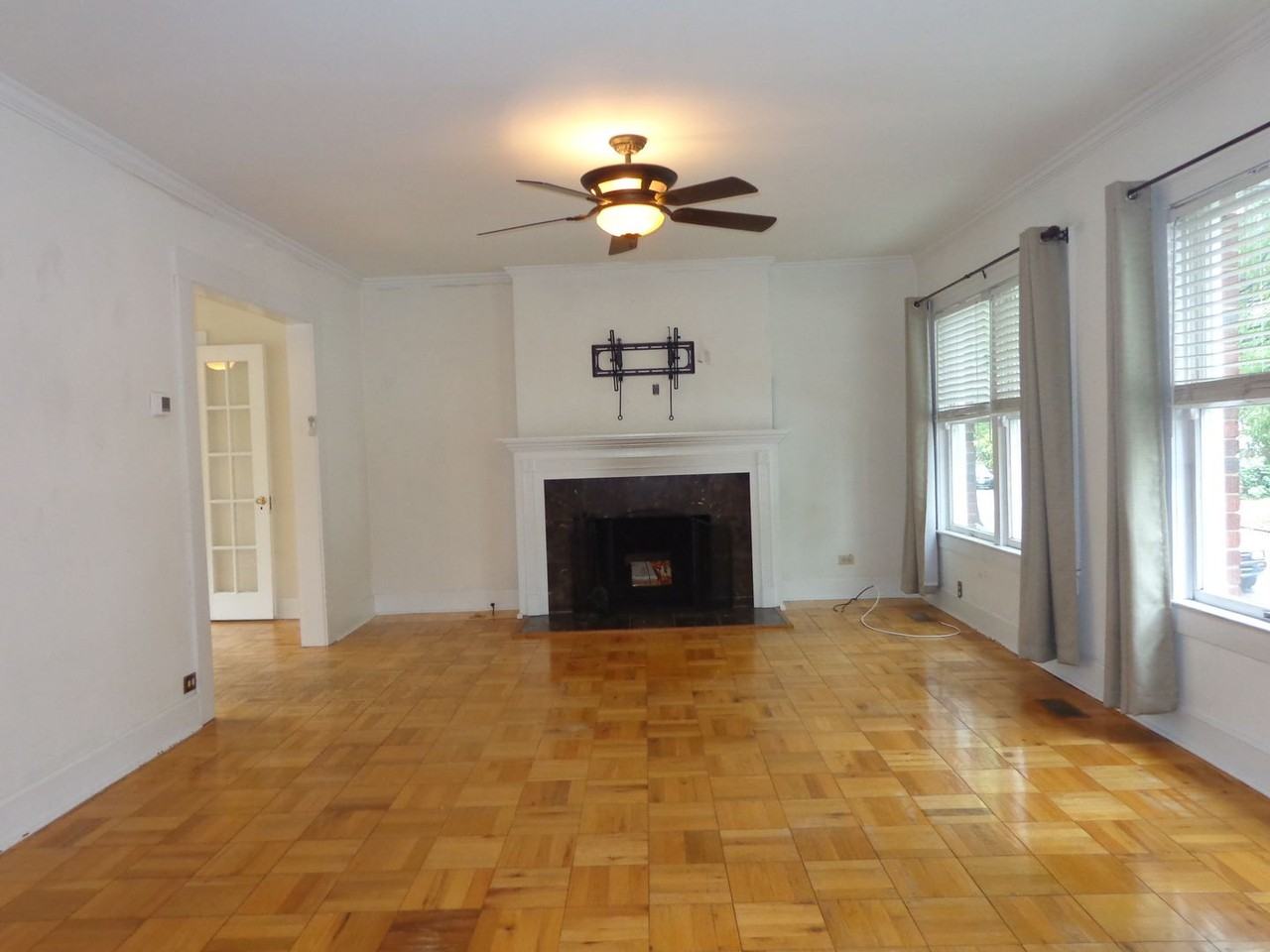 944 Harrington Ave - Photo 2 of 32